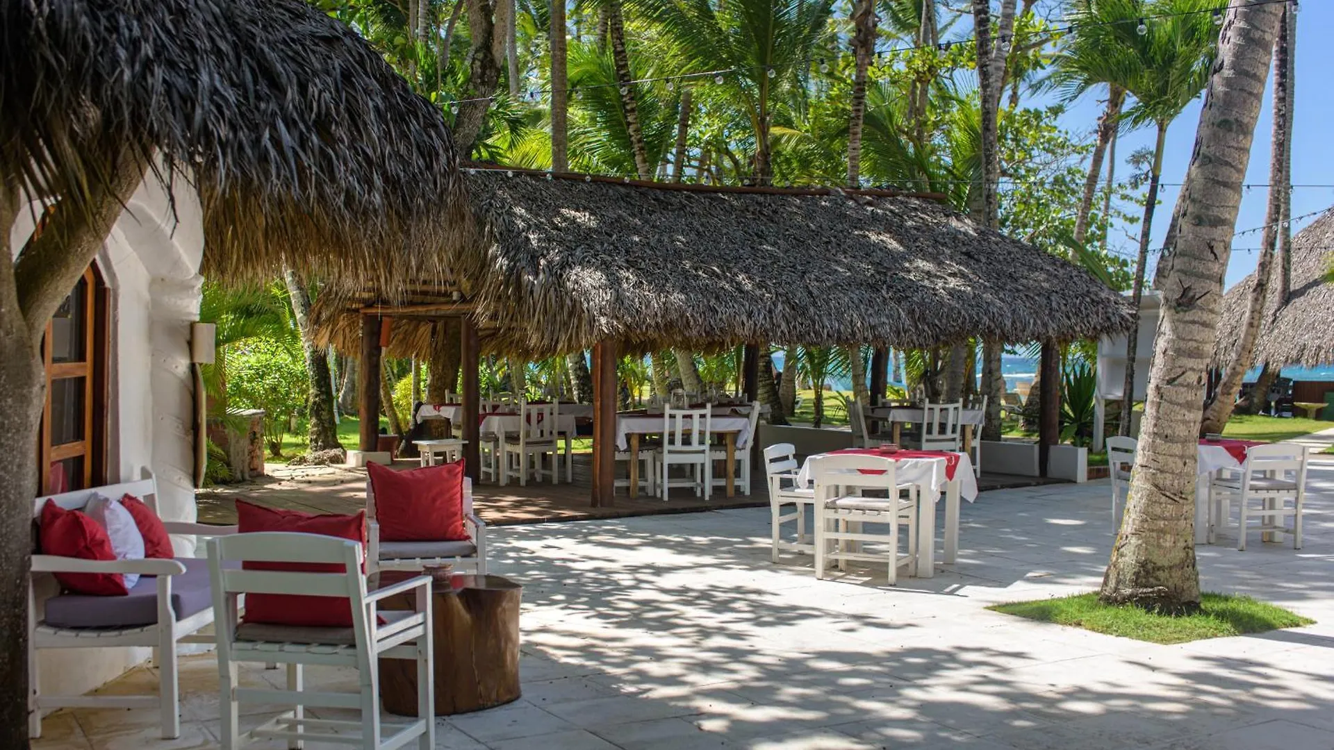 Hotel Atlantis Las Terrenas 3*,