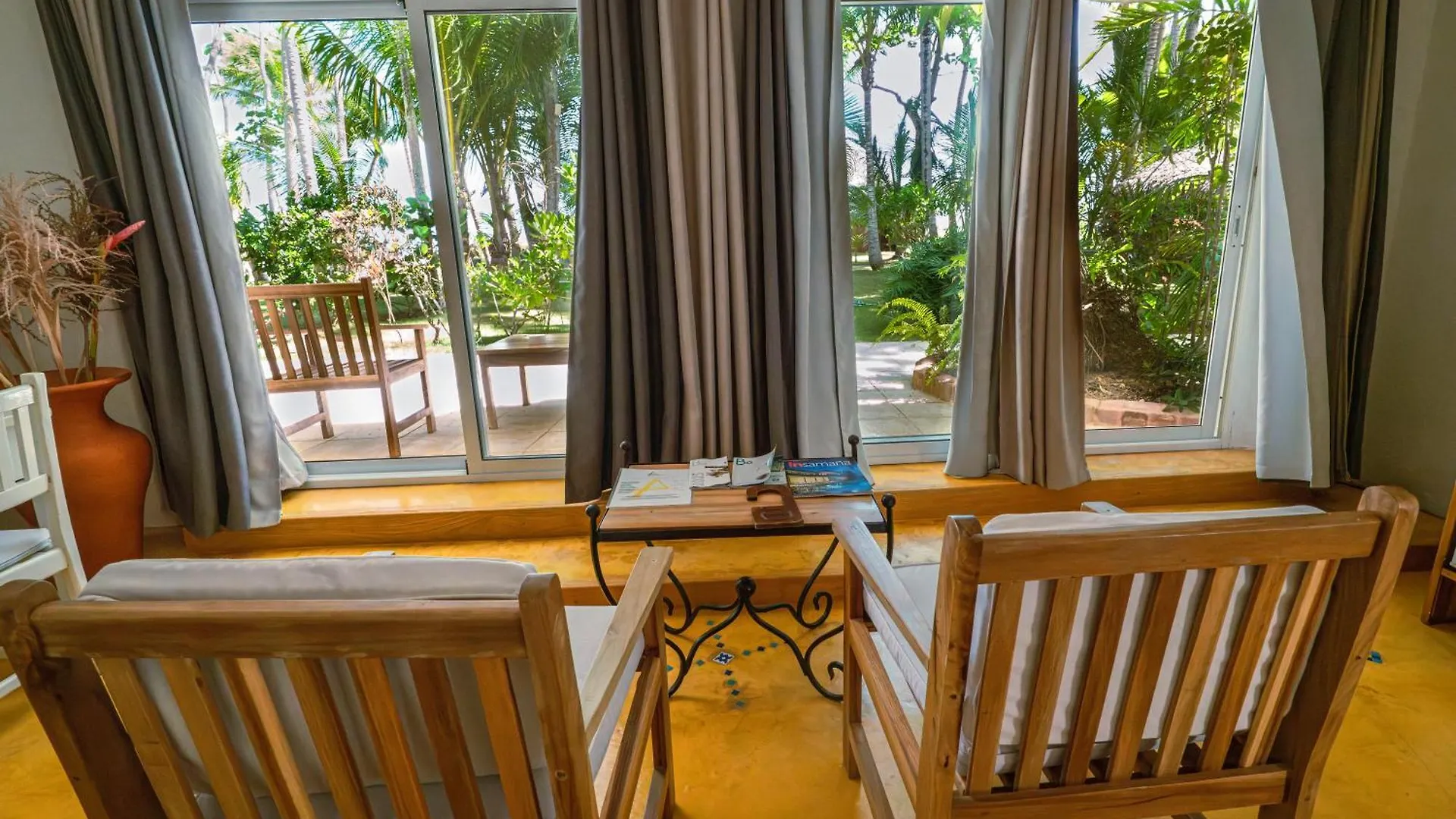 Hotel Atlantis Las Terrenas 3*,  Dominican Republic
